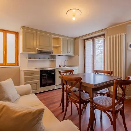 Ca Dei Brenta - Orchard - Valle Intelvi - Como Apartment