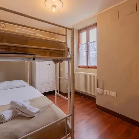 Ca Dei Brenta - Orchard - Valle Intelvi - Como Apartment *